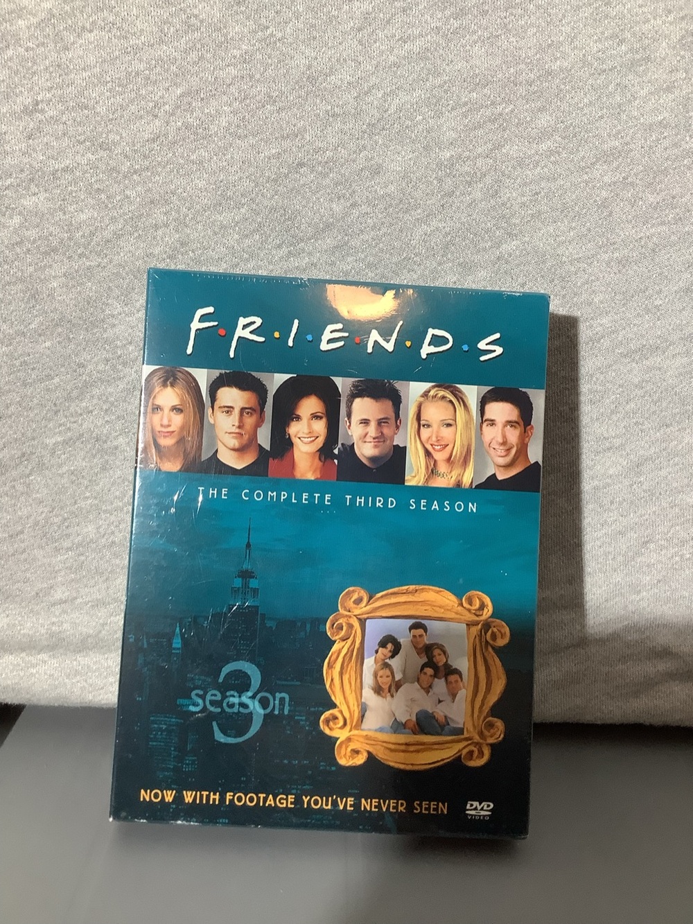 FRIENDS Teal and Gold Season 3 DVD